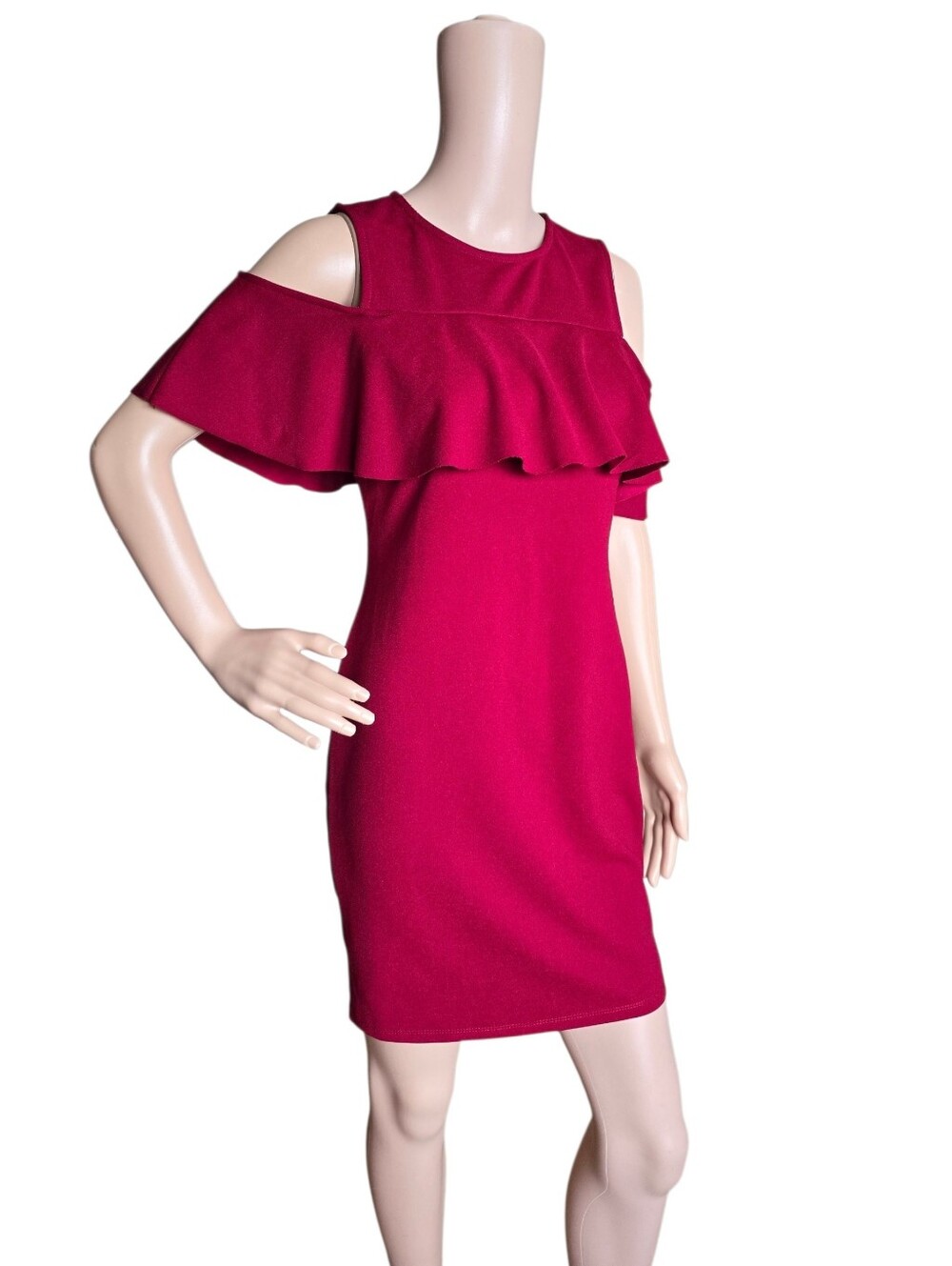 Cold-Shoulder Ruffle Sheath Dress in Deep Red - Picture 5 of 16